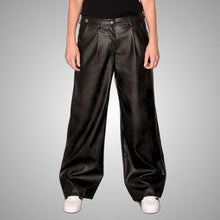 Load image into Gallery viewer, FLARE PANTS BLACK